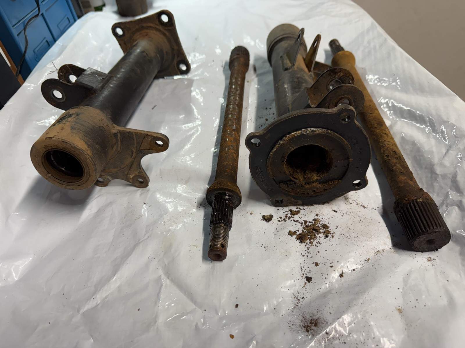 1996-98 Artic Cat Bearcat 454 4wd Used OEM Rear Axle tube and shafts PAIR