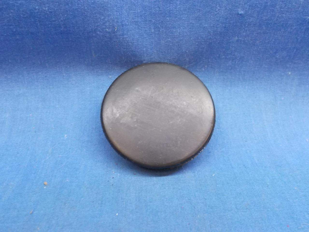 Yamaha 810-47552-00. OEM Rubber Axle Cap. Fits Multiple Yamaha Snowmobile.NP9990