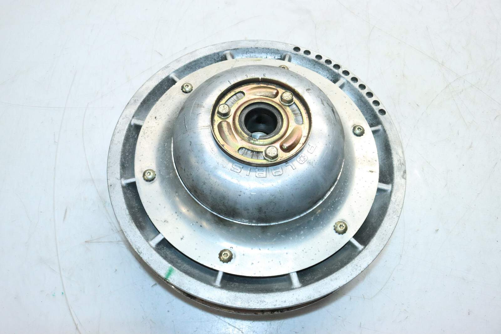 01 POLARIS SNOWMOBILE 550 SPORT TOURING ENGINE SECONDARY DRIVE CLUTCH Y8160