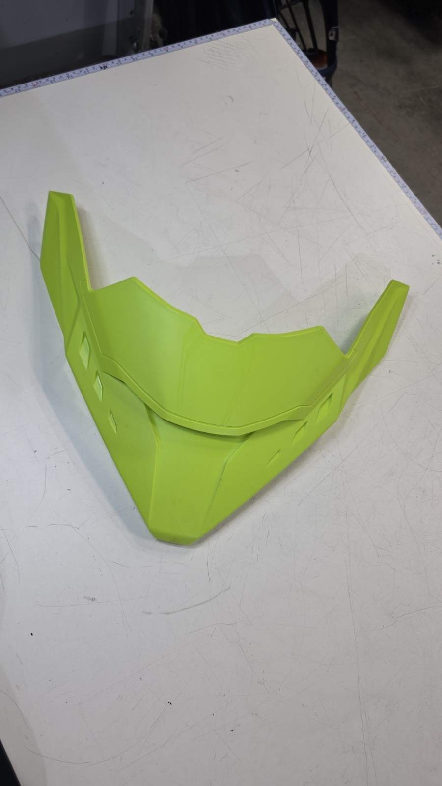 Ski-Doo OEM Central Deflector 517306433 – REV Gen4 Manta Green MXZ Renegade…