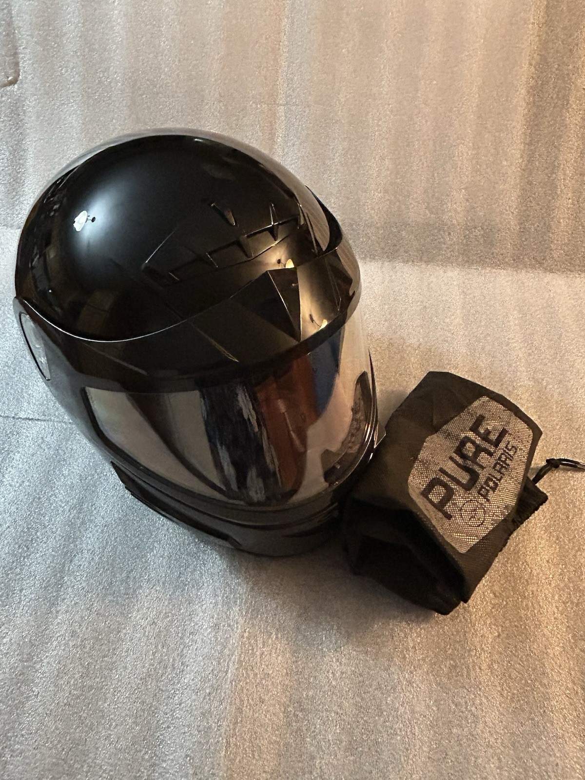 Pure Polaris Snowmobile Helmet Adult Unisex Size Medium. Black Gloss W/bag.