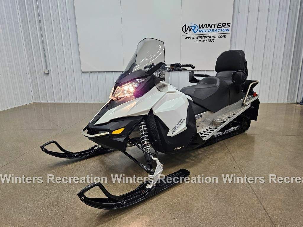 2017 Ski-Doo Grand Touring Sport 600 ACE Snowmobile, White & Black