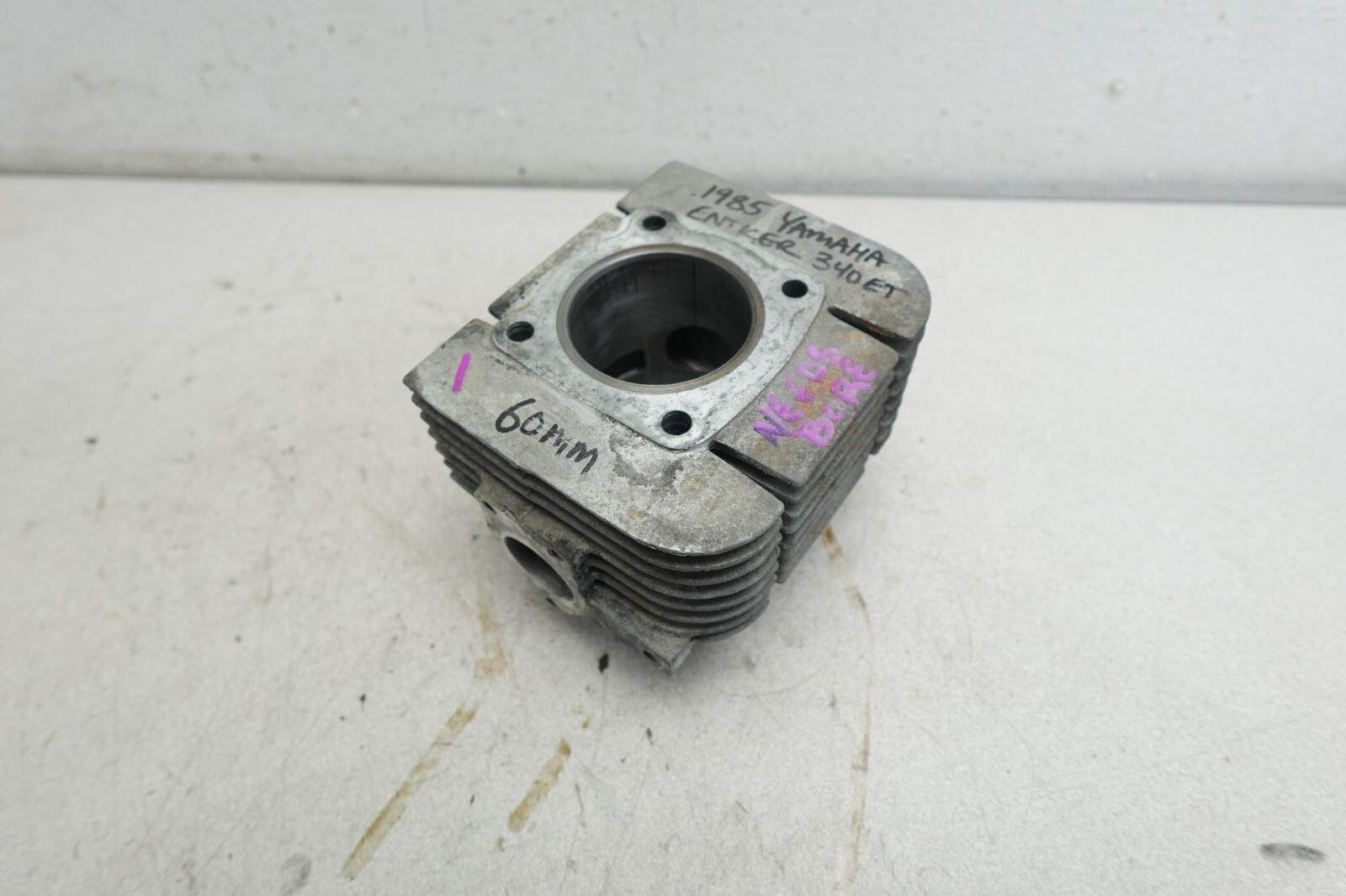 1979-2000 Yamaha Enticer ET340 Excell III OEM Left Engine Cylinder Bore Jug