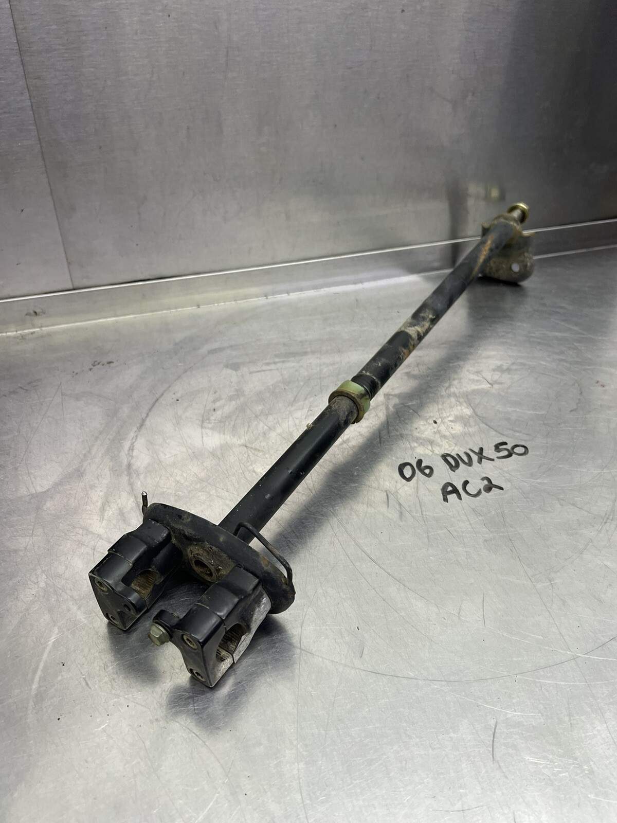 06 Artic Cat 50 DVX OEM stem post Steering Column 3303-573