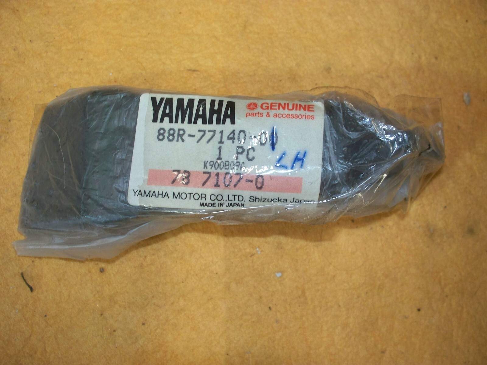 Vintage Snowmobile Yamaha 91-93 Exciter II LH Hood Hinge Assy NEW OEM 88R-77140