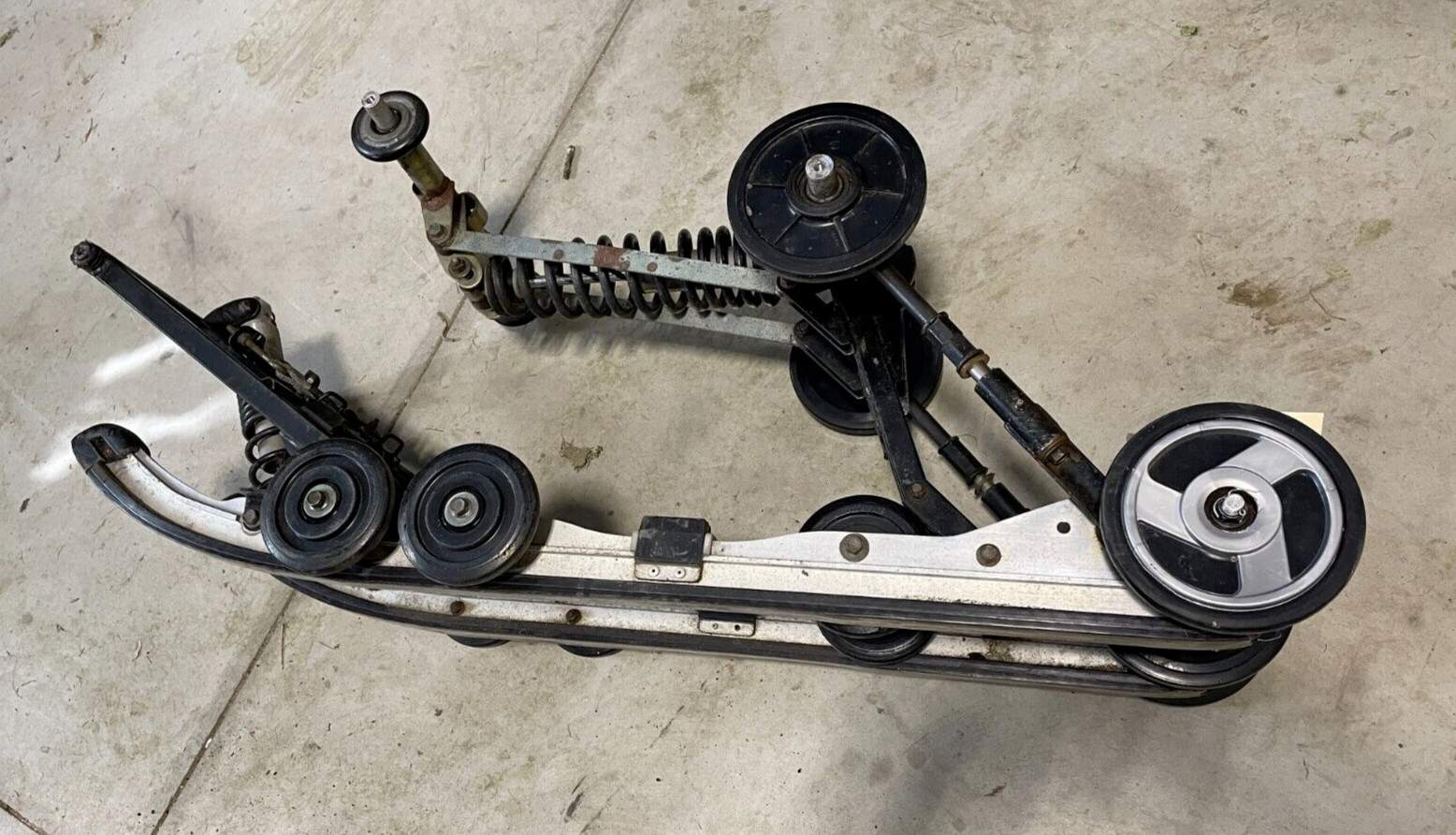 02 Yamaha Viper Rear Suspension Shocks Rail Skid Frame 600 700 Pro Action Vmax