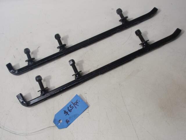 Yamaha Snowmobile 3-Bolt Carbides Dual Runner Skis New Old Stock