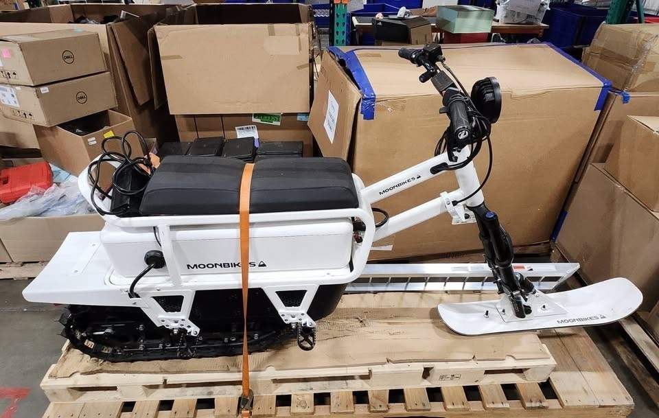 Electric Snowbike Moonbike – Excellent Condition