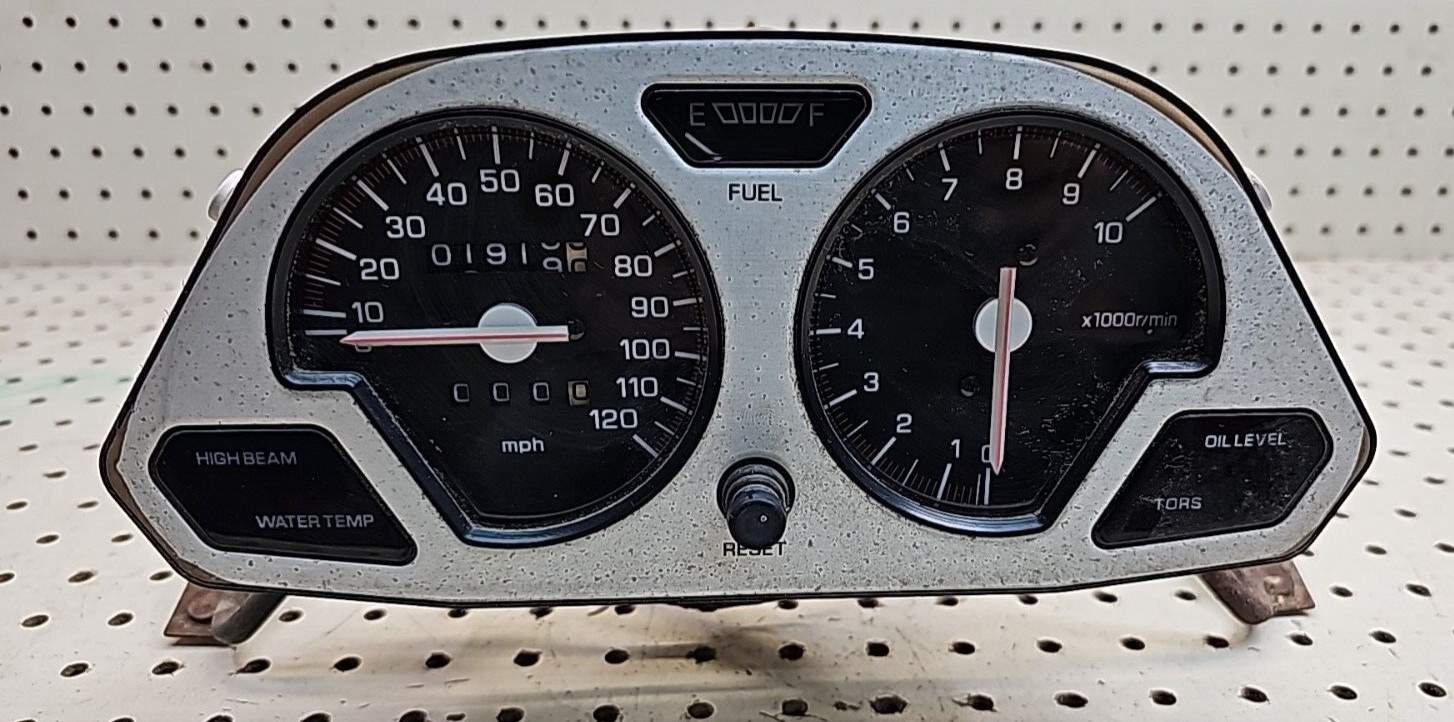1993 – 1997 Yamaha Vmax 600 Xt Oem Speedometer Gauge Housing 89A-83500-42-00