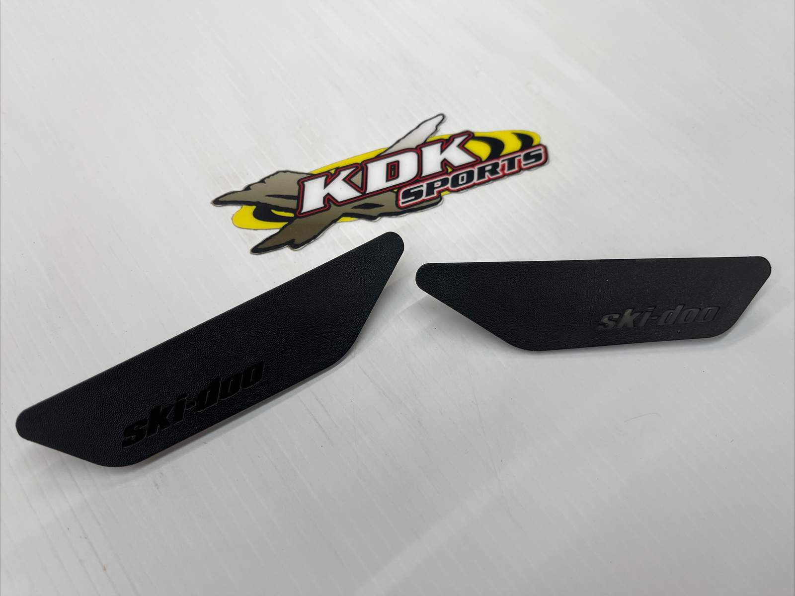 SKI-DOO REV Gen4 HOOD PLATE RH & LH 517306049 517306050