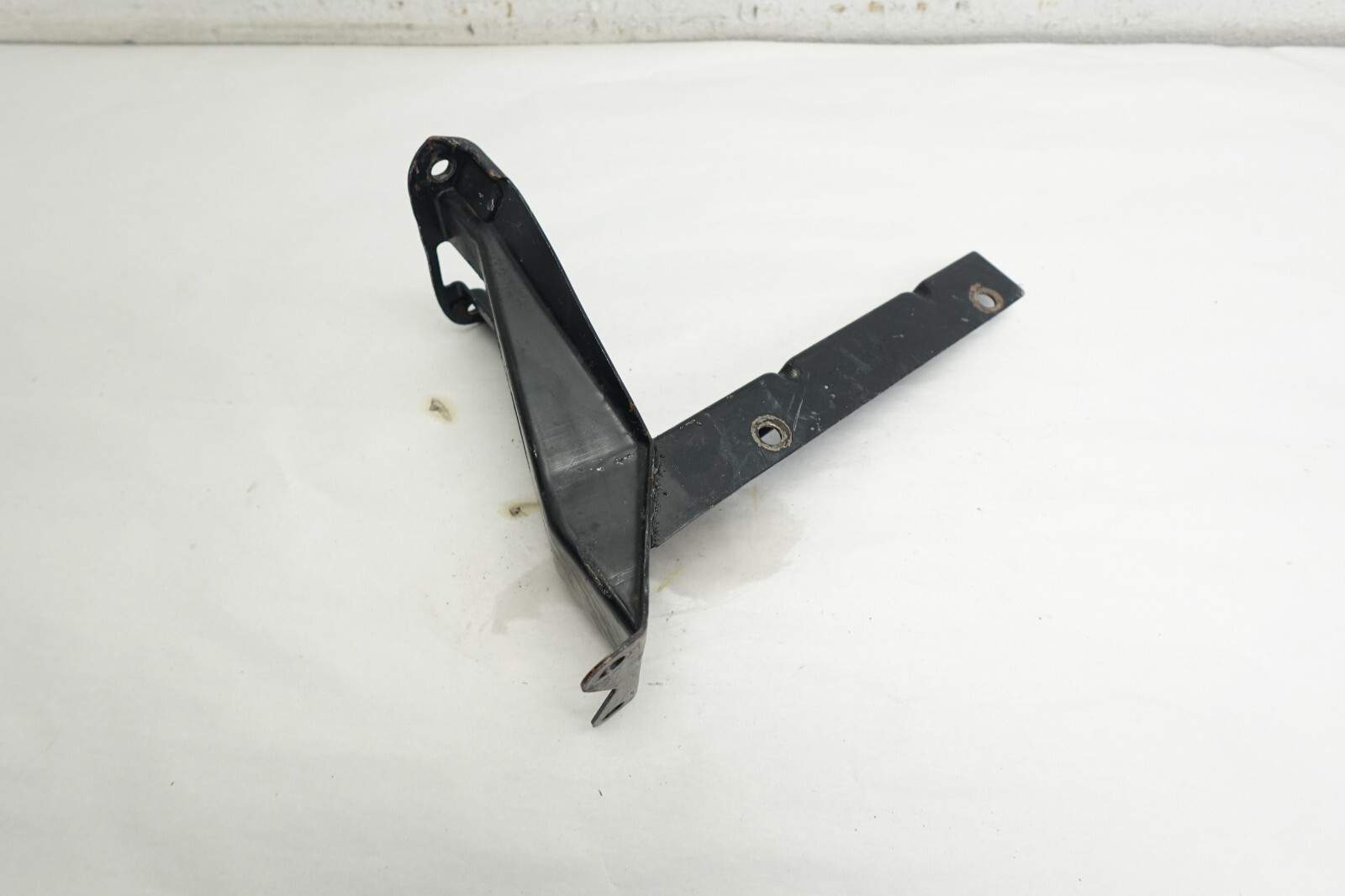 1988-1990 Yamaha SNOSCOOT 80cc Snowmobile OEM Exhaust Muffler Bracket Stay