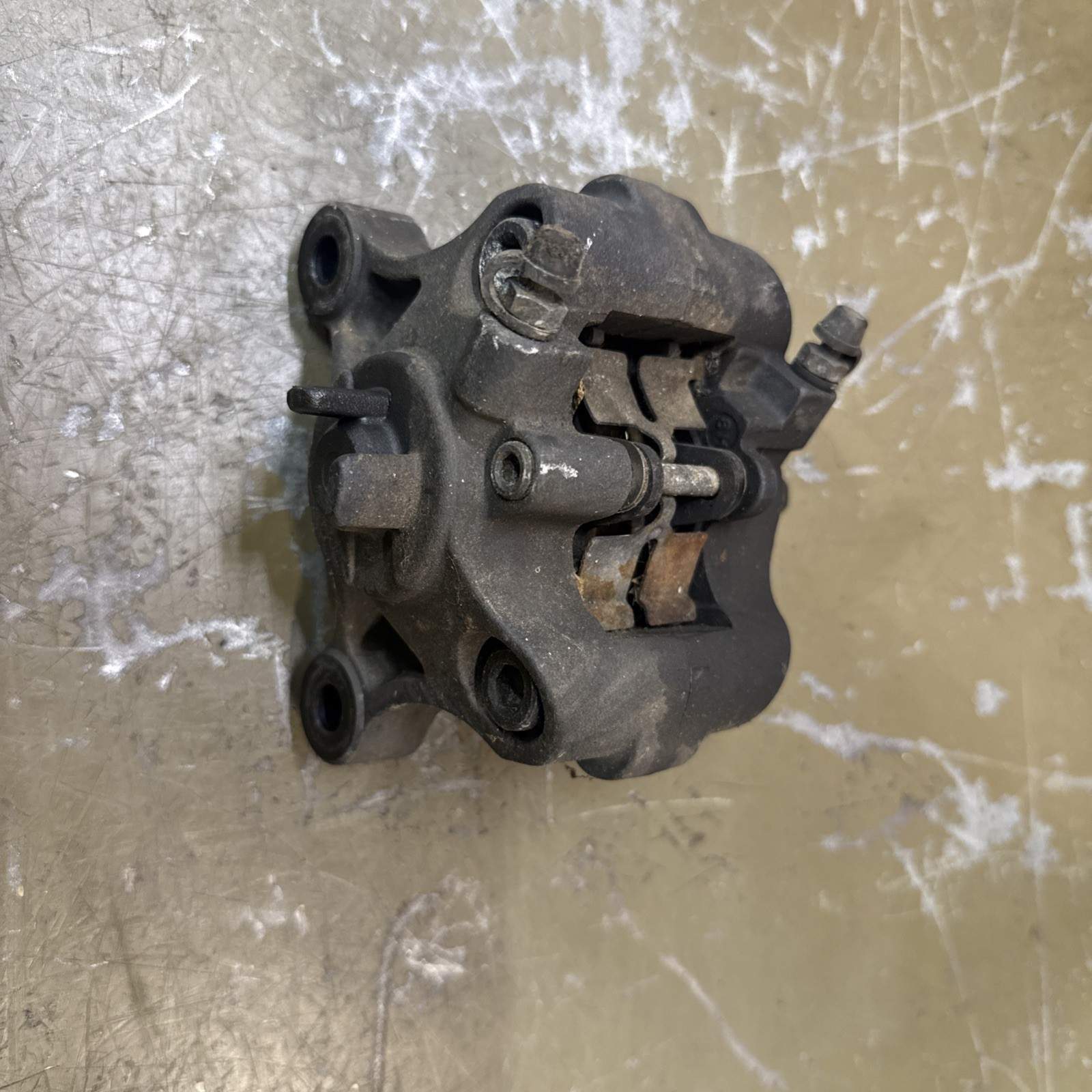 Yamaha Caliper Hydraulic Brake Caliper 1999-2005 SRX SXR Vmax SX 8DF-2580T-01-00