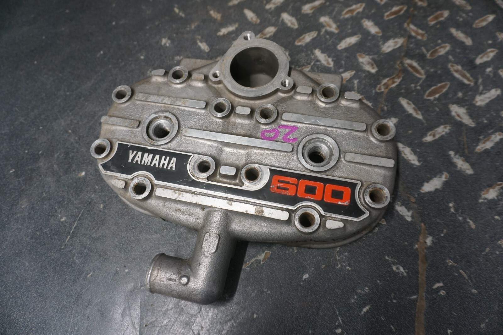 1994-1996 Yamaha OEM Cylinder Head VMAX VX 600 8CA-11111-00-00