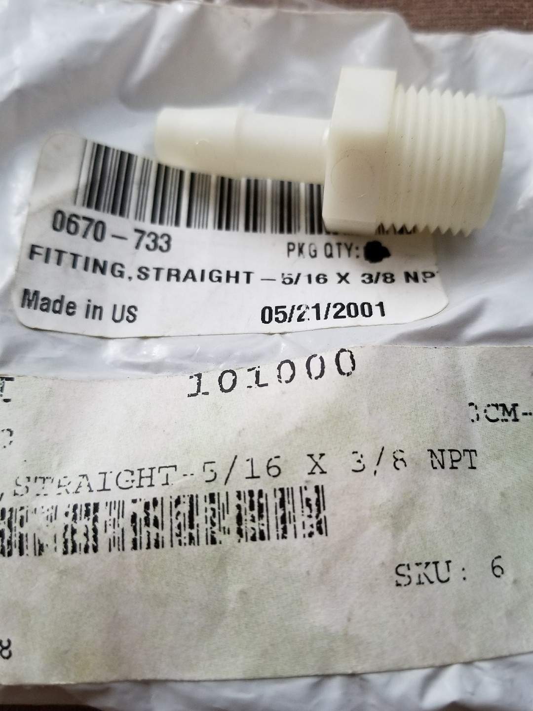 Arctic Cat Snowmobile Outlet, Oil Tank Fitting 5/16×3/8 NPT 0670-733 Nos Oem