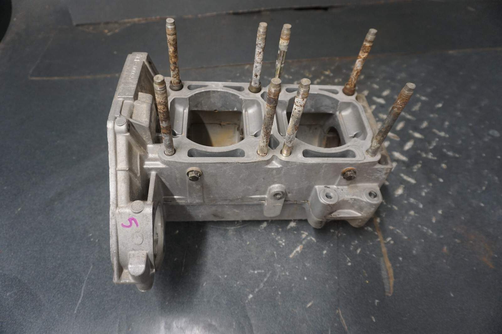 1994-1996 Yamaha OEM Engine Motor Crankcase Ass’y VMAX 500 600