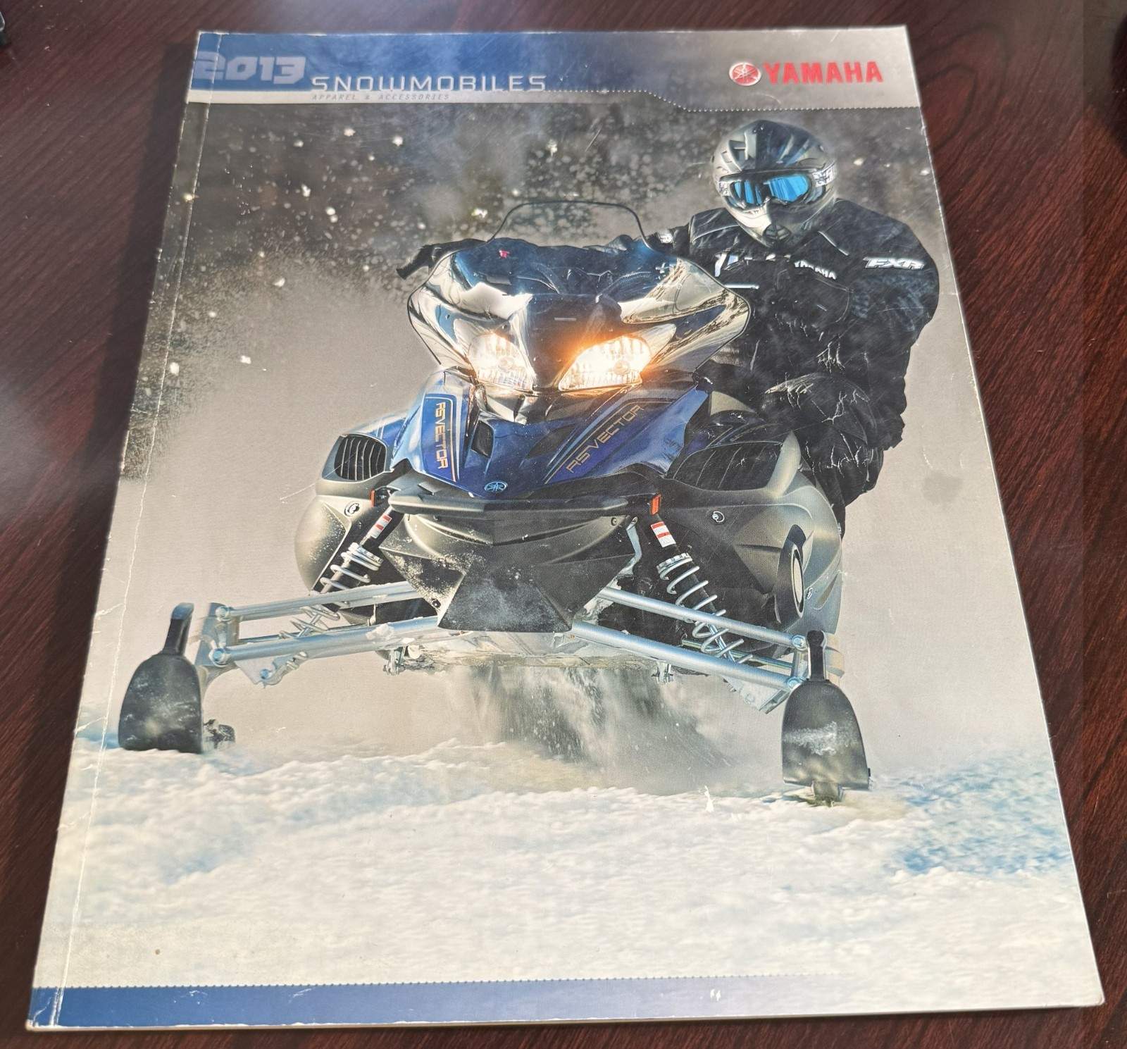 2013 YAMAHA SNOWMOBILE ACCESSORIES SALES BROCHURE CATALOG 164 PG  (M20)