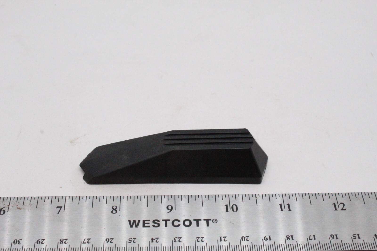 Nos Oem Polaris Snowmobile Black Side Panel Trim Bumper 5432456