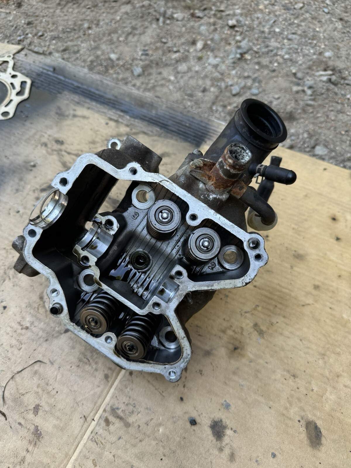 2006 Artic Cat 650 V2 Rear Cylinder Head/cam/valve Cover