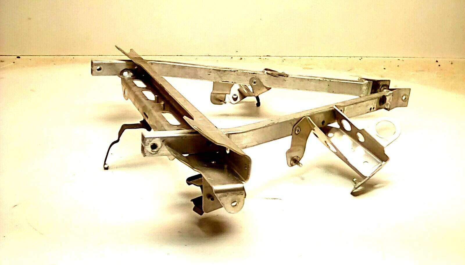 2007 Skidoo Summit 800 R Ptek 800r A-Frame Pyramid Body Frame Mount Snowmobile