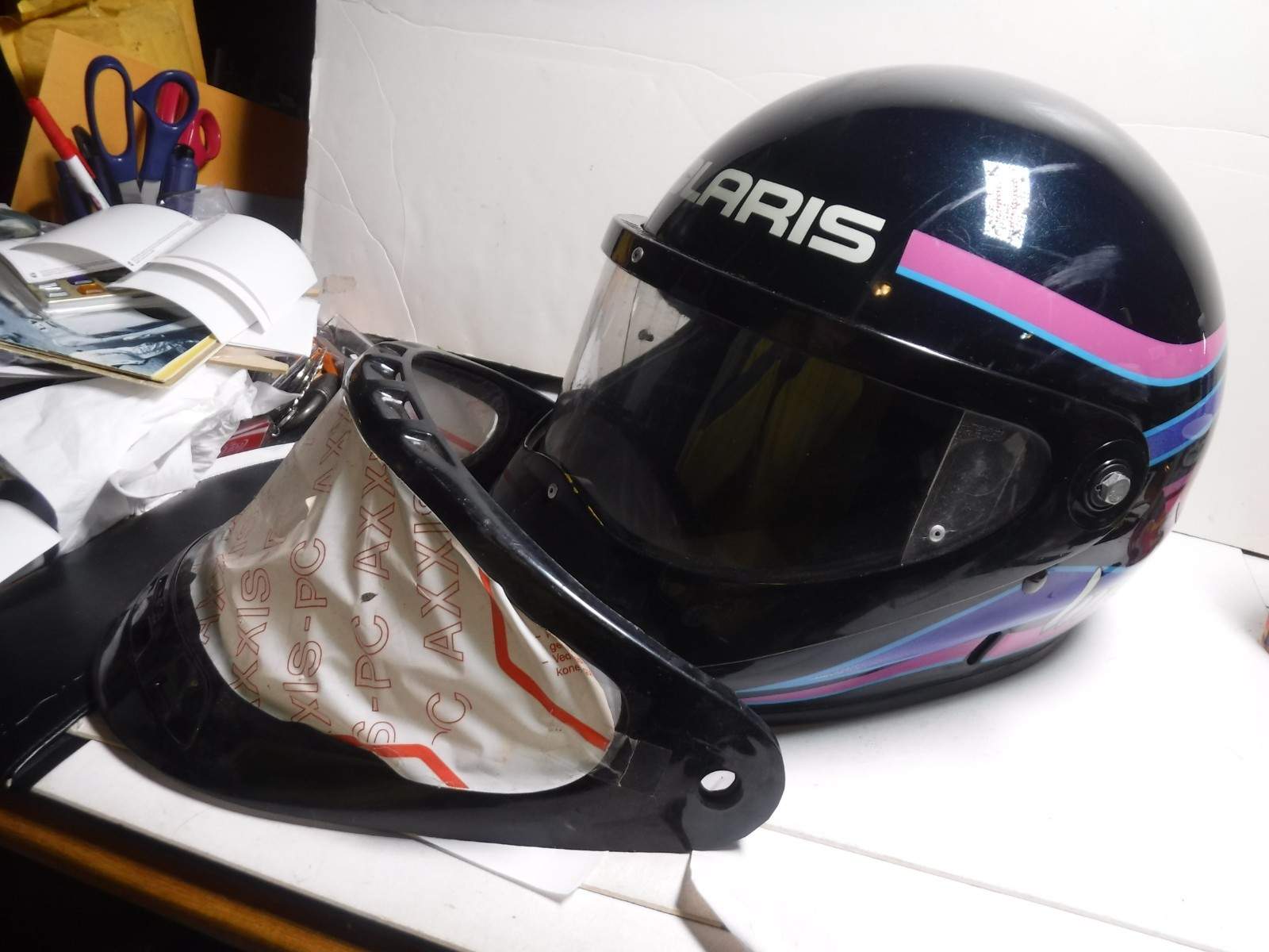 Vintage Polaris Snowmobile Helmet Size Large 1993 Indy Storm w/extra face shield