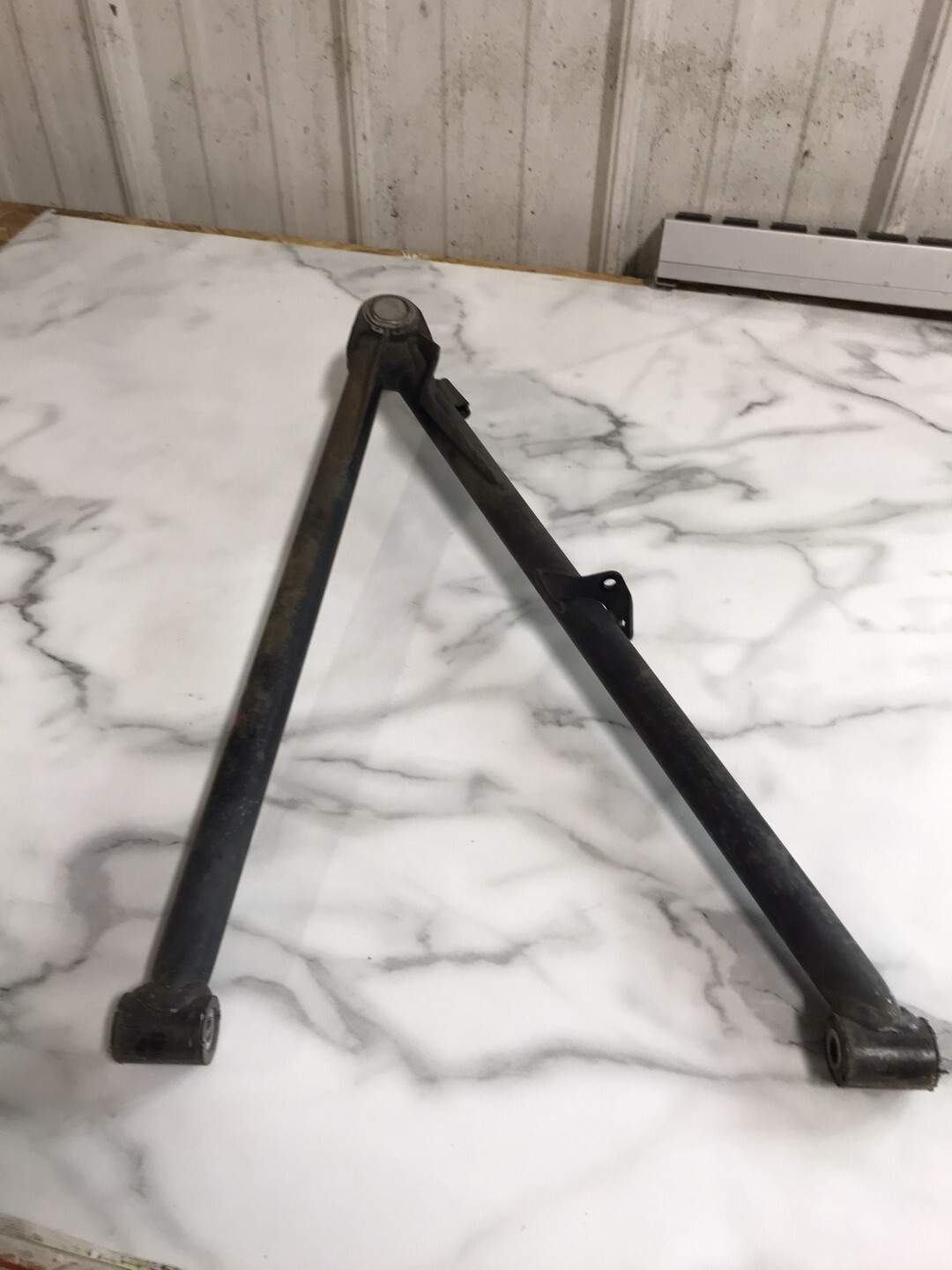 19 Ski-Doo 600 ACE Expedition Sport front right lower bottom a arm aarm