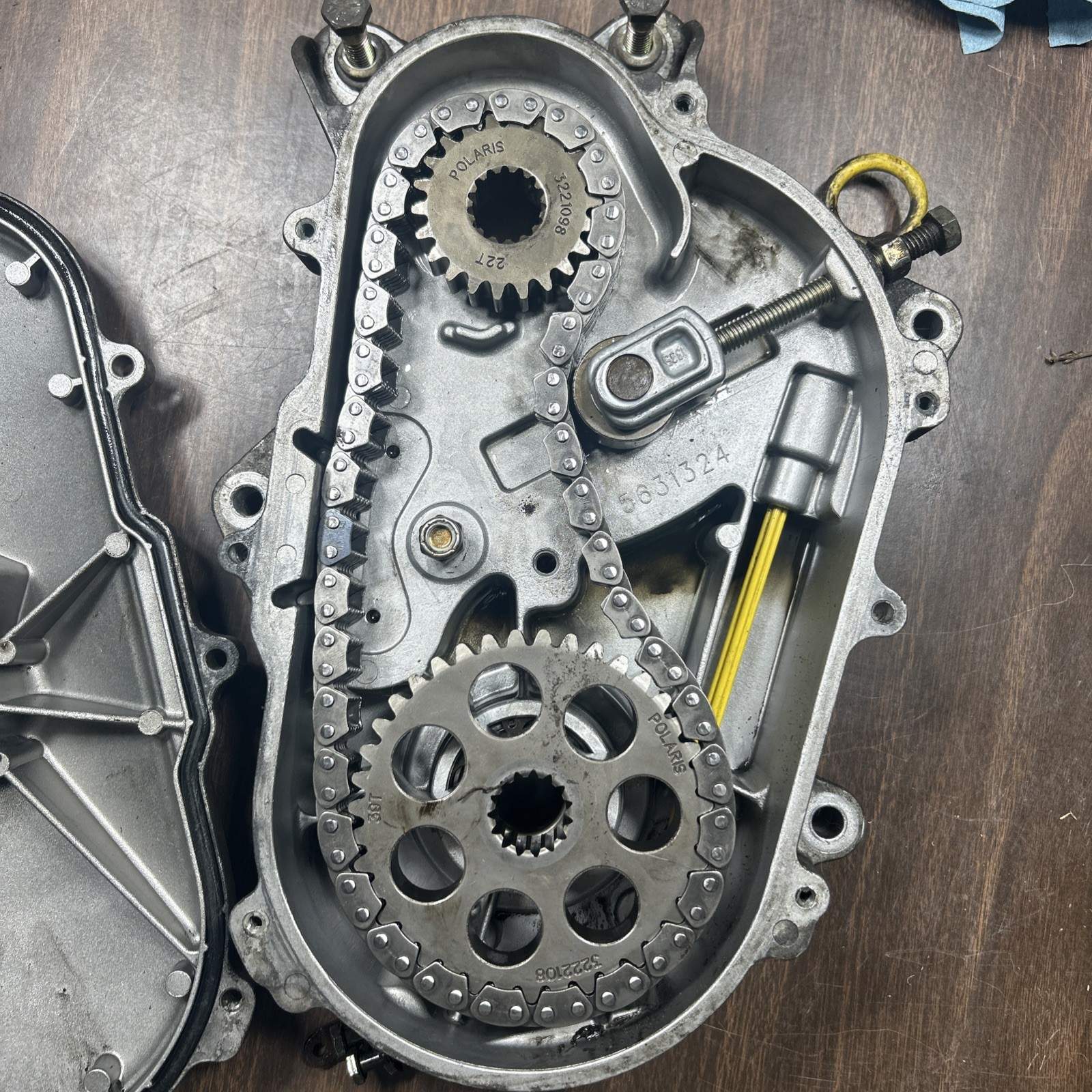 2003 Polaris Snowmobile Pro X 600 Chain Case Complete Chain Gears