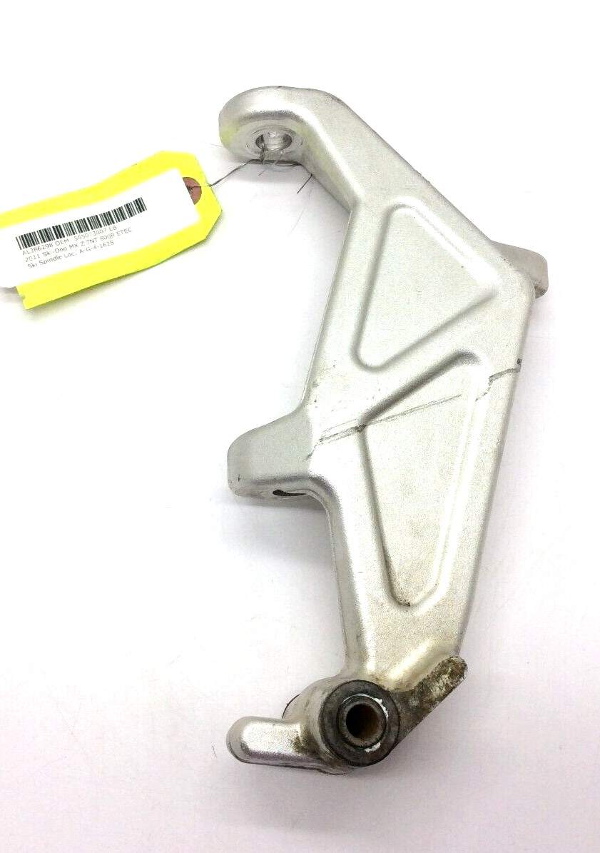 Ski Doo Left Hand Ski Spindle MX Z X 800R ETEC Grand Touring Renegade 505073007