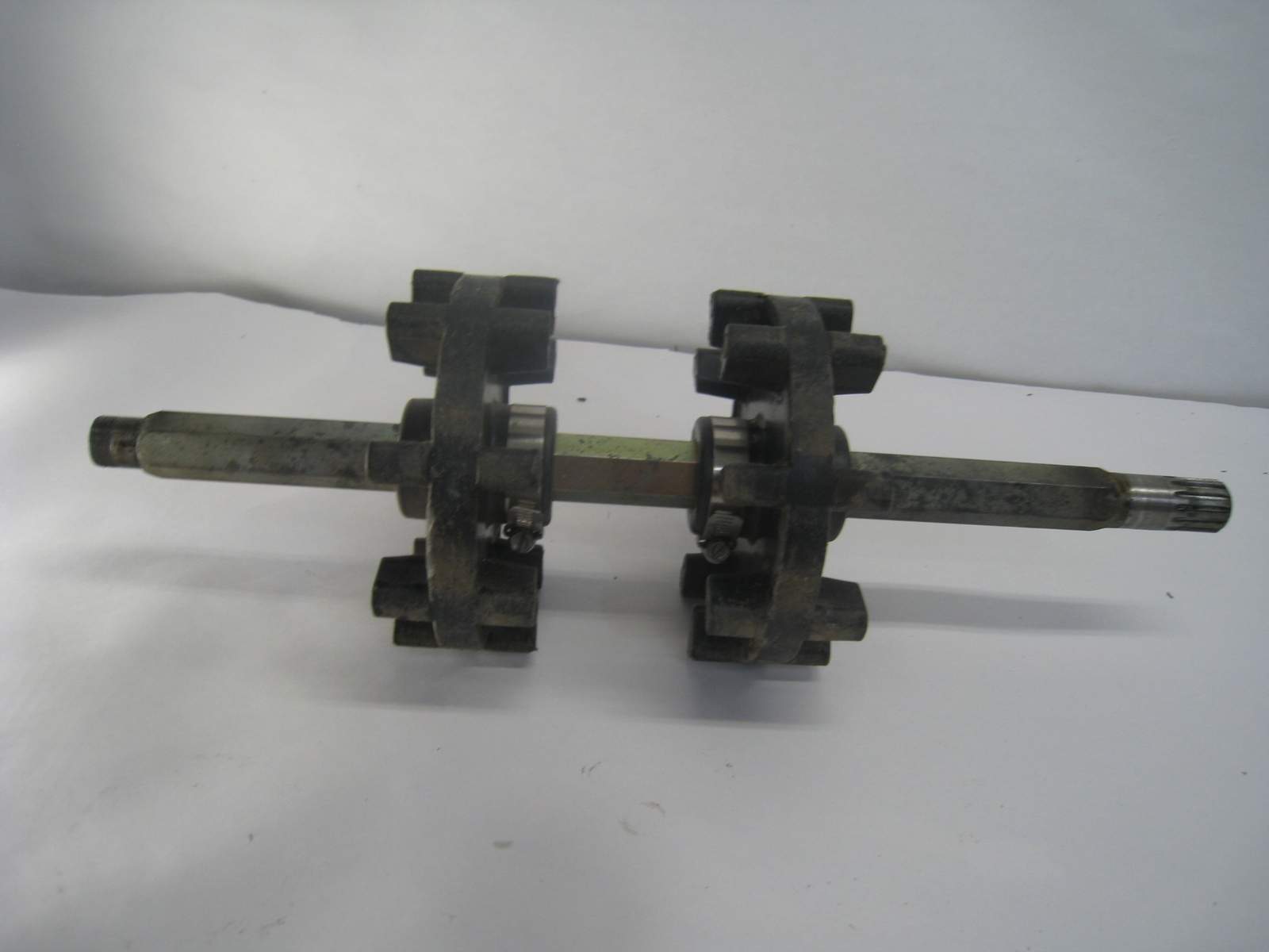 1982 YAMAHA SS440 F DRIVESHAFT DRIVE FRONT AXLE