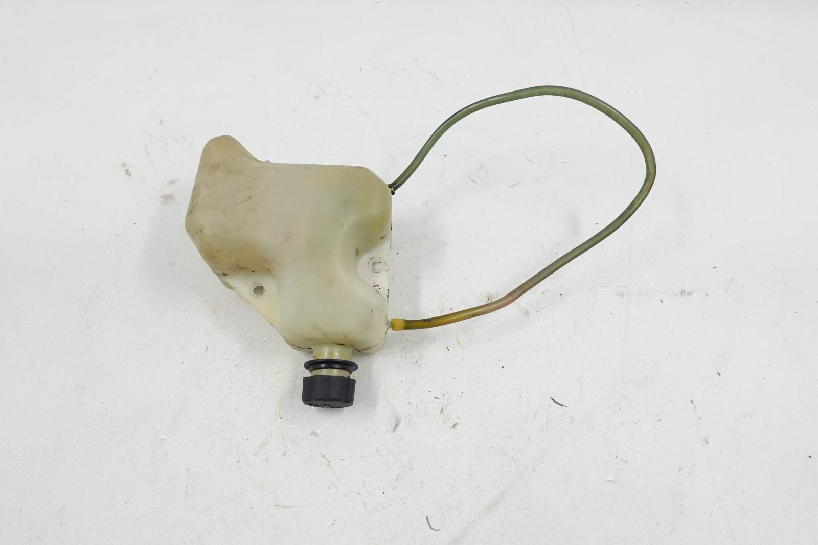 1988-1990 Yamaha SNOSCOOT Snowmobile OEM Engine Motor Oil Tank Reservoir