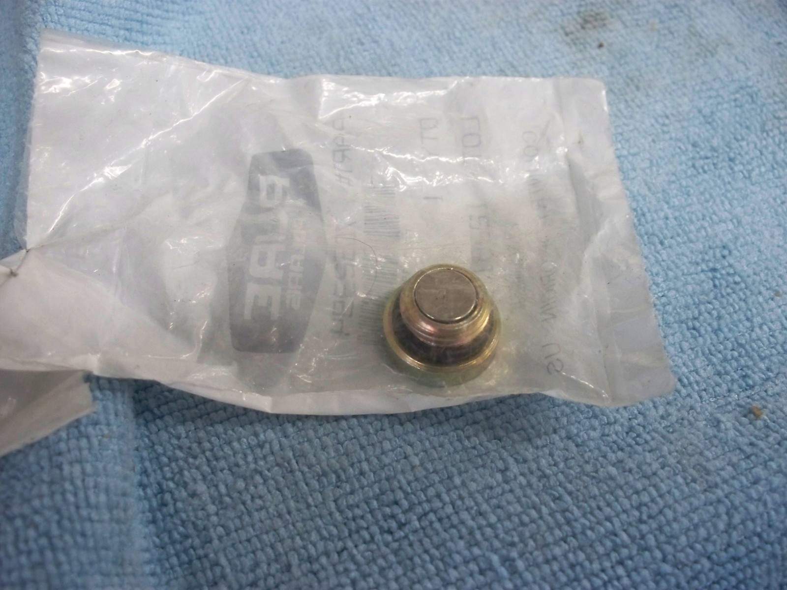 Polaris Snowmobile 06-2015 IQ Shift RMK Magnetic Chain Case Plug NEW OEM 7052394