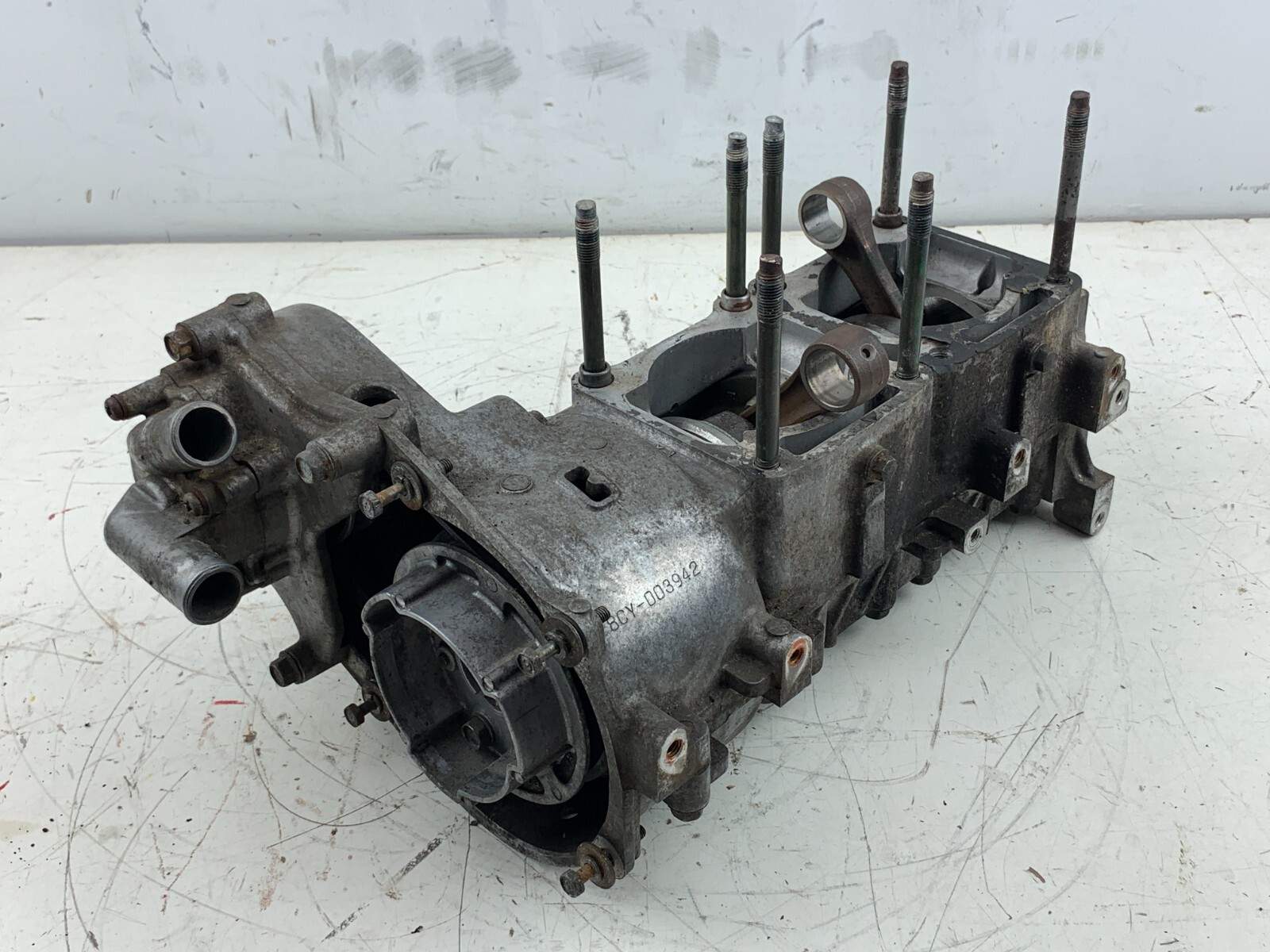 Yamaha Snowmobile Twin Engine Bottom End – Crankshaft – Crankcase