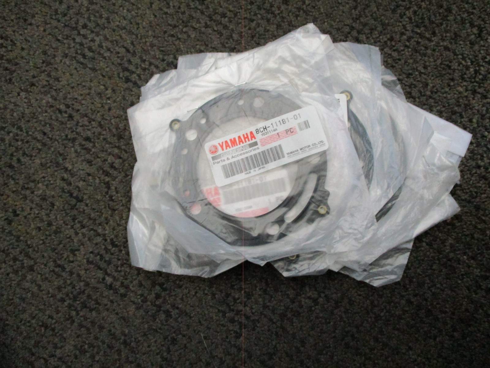 NEW OEM YAMAHA SNOWMOBILE HEAD GASKET  # 8CH-11181-00-00 700 Triples