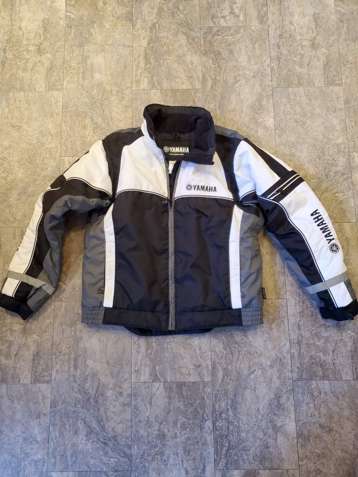 Yamaha Snowmobile Motorcycle Atv Jacket. Women’s Size – Medium.