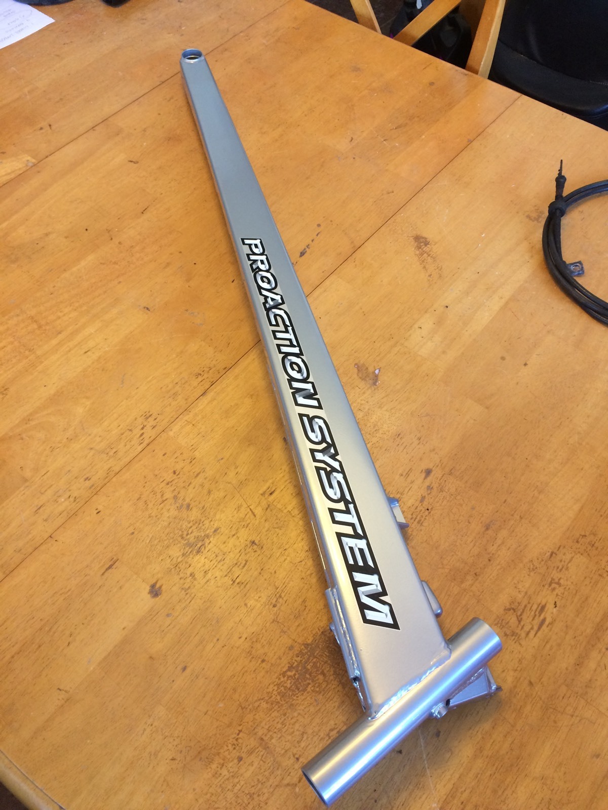 Yamaha Snowmobile Viper Venture Venom Trailing Arm RIGHT New Silver paint Decal