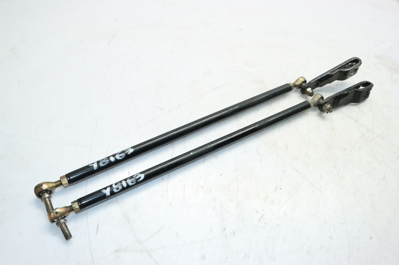 01 POLARIS SNOWMOBILE 550 SPORT TOURING PAIR of STEERING RODS SPINDLE ARMS Y8163