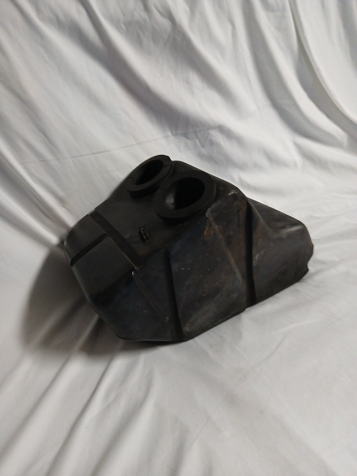 92 ARTIC CAT EXT 580 AIRBOX AIR CLEANER BOX – GOOD CONDITION