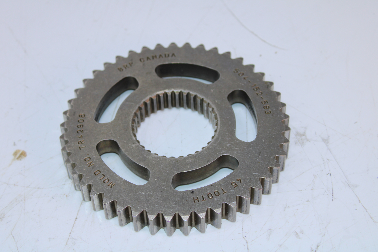 08-15 Ski-Doo MXZ 800R Adrenaline Power TEK chain case gear 504152593