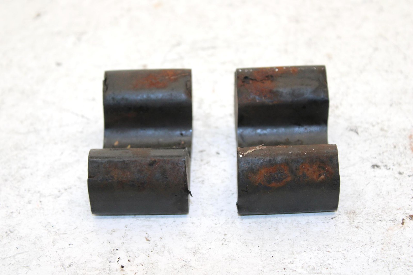 1994 Arctic Cat Ext 580 Oem Ski Stopper Pair 0603-036 Q92