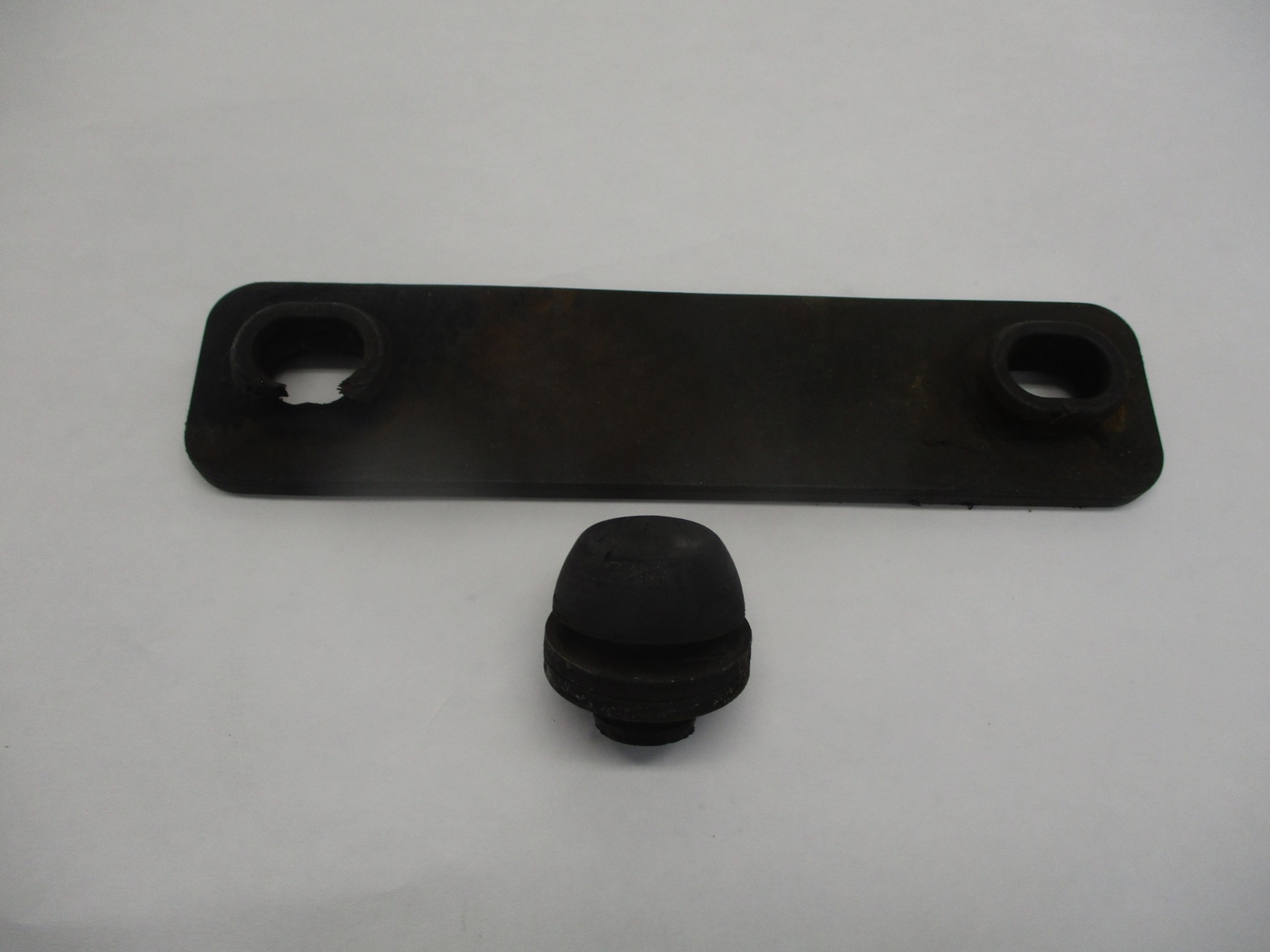 2006 POLARIS RMK900 EXHAUST MOUNTING