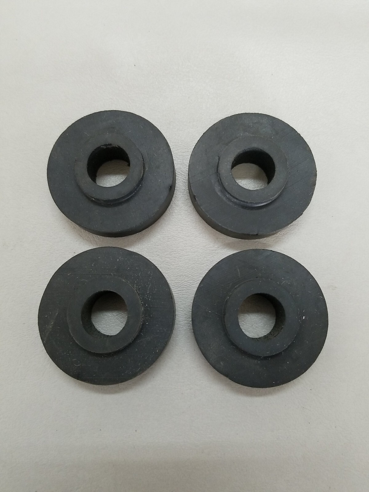 (4pc) Polaris Snowmobile Engine Rubber Mounts 5410523 (NEW)