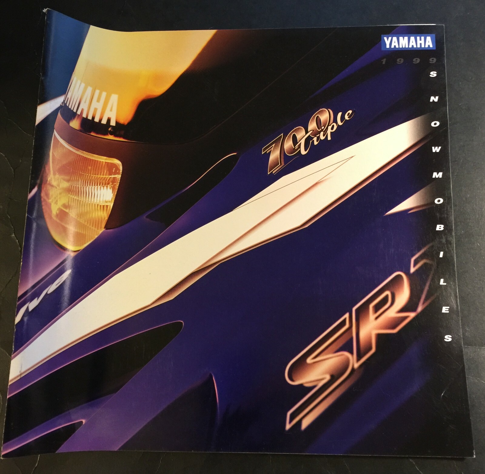 1999 YAMAHA SNOWMOBILE FULL LINE SALES BROCHURE 66 PAGES OVERSIZE SRX