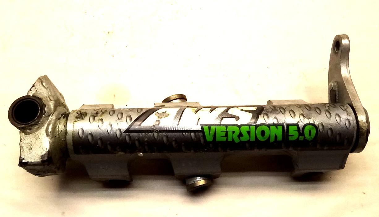 2003 Arctic Cat Snowmobile Mountain Cat 600 800 Left Knuckle Steering Spindle