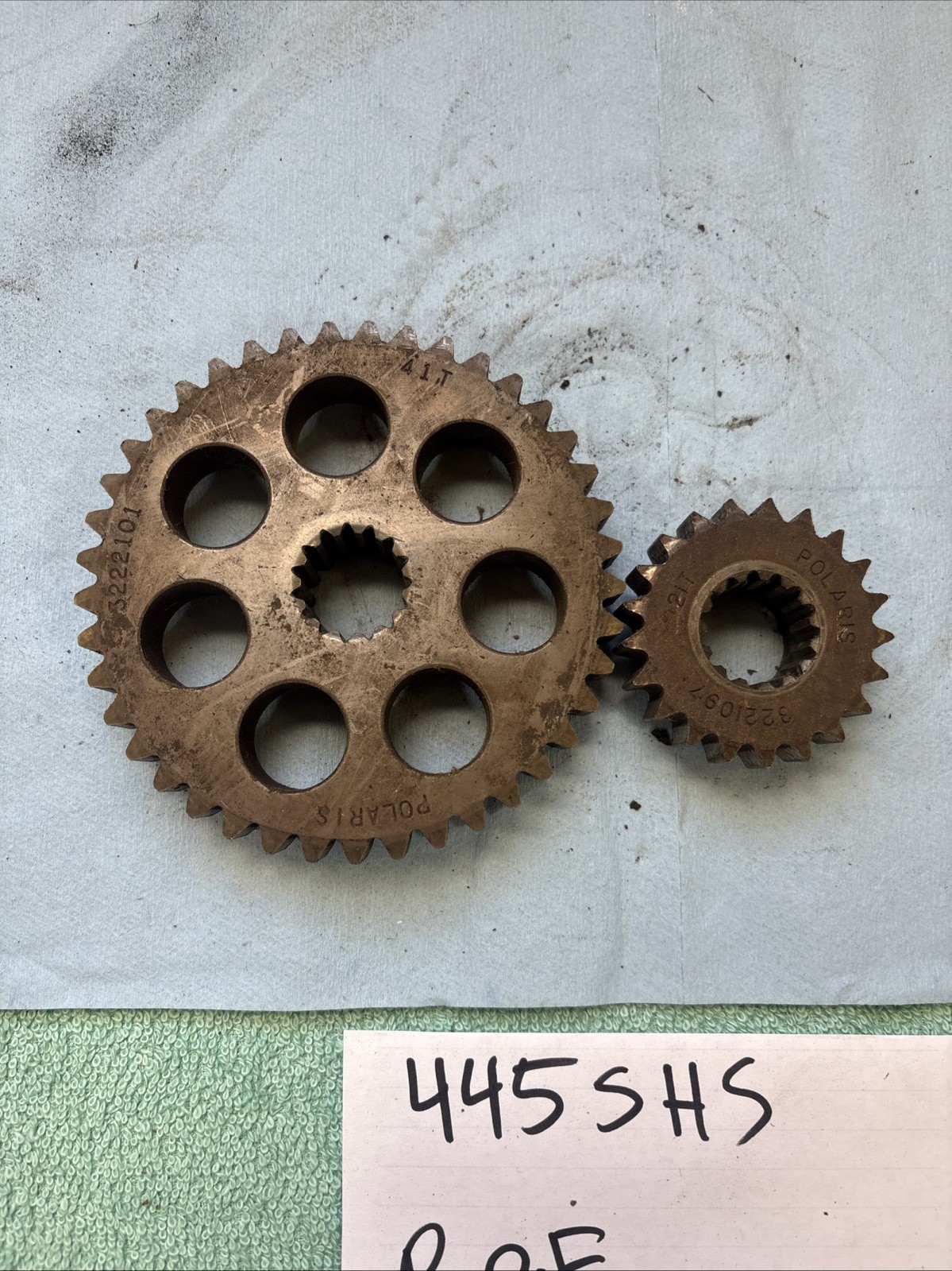Polaris Snowmobile Chain Case Gears 41 Teeth 21 Tooth 3222101 3221097 Used 445