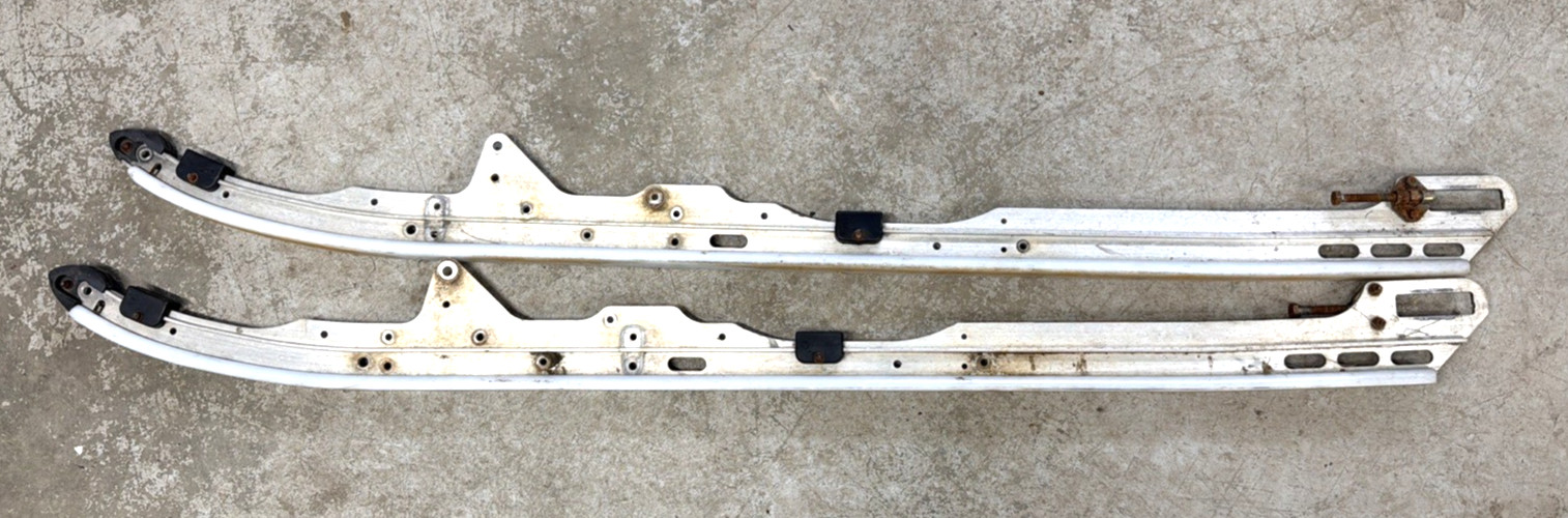2003-2005 Ski-Doo Summit 144″ Slide Rails 503190278 503190402 OEM Pair