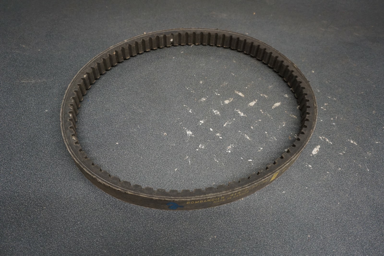 Ski-Doo Snowmobile OEM Engine Clutch Pulley Drive Belt 414227700 *SPARE*